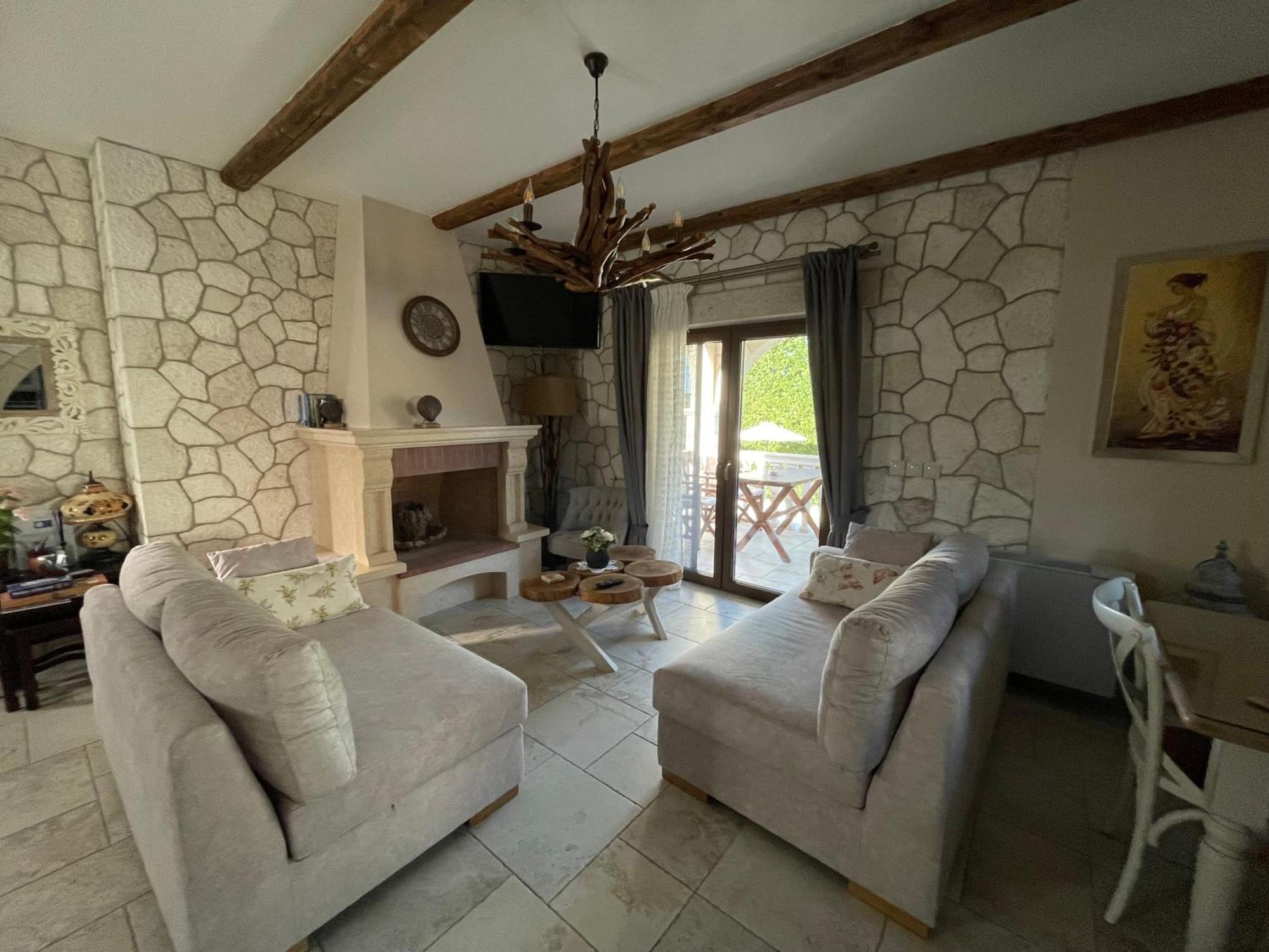 Fairytale Villa Apolpaina Ngoại thất bức ảnh