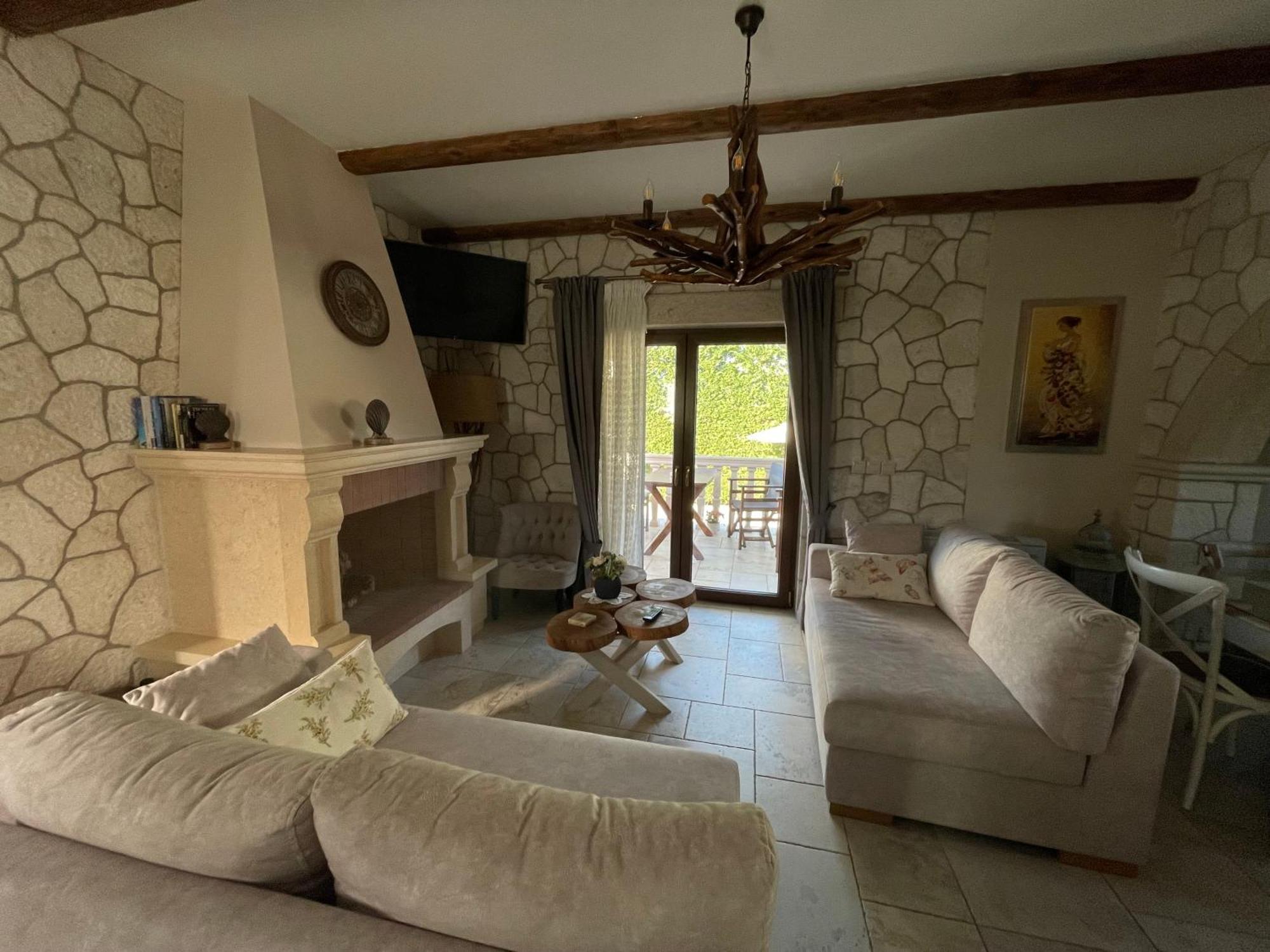 Fairytale Villa Apolpaina Ngoại thất bức ảnh